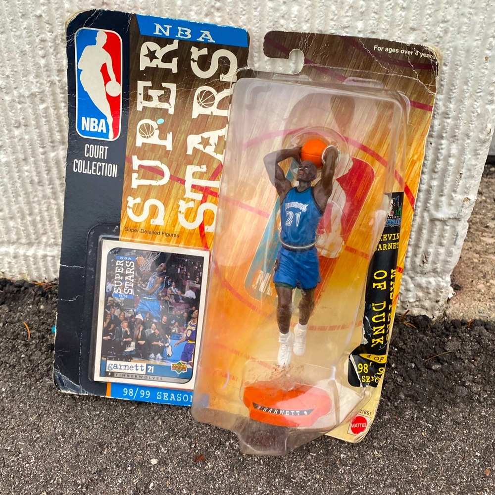 1998-99 NBA Super Stars Kevin Garnett Action Figure  Season Collectible Card